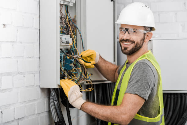 Best Local Electrician Companies  in Muttontown, NY